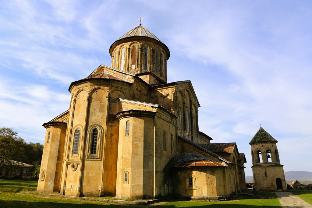 Located near the western city of Kutaisi, Gelati Monastery is the masterpiece of the architecture of the “Golden Age” of Georgia.