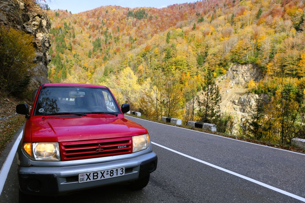 A real joy to be able to drive my rental car through such colourful and spectacular landscapes on the way to Svaneti.