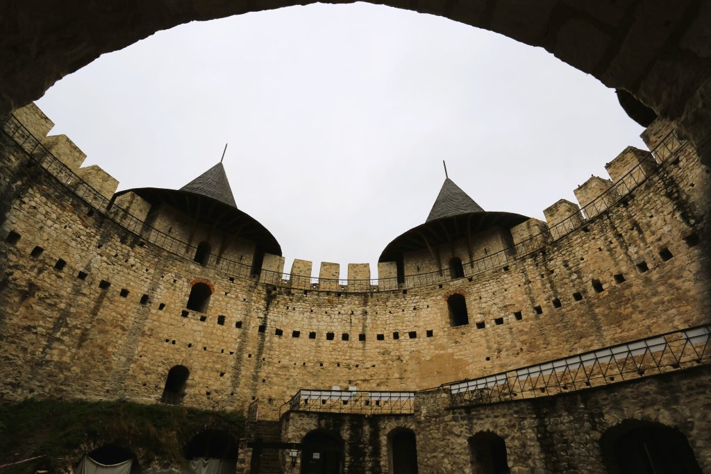 Originally built in the 15th century to defend against the Tatar hordes that invaded Moldova, Soroca Fortress has also been attacked by the Ottomans and the Russians.