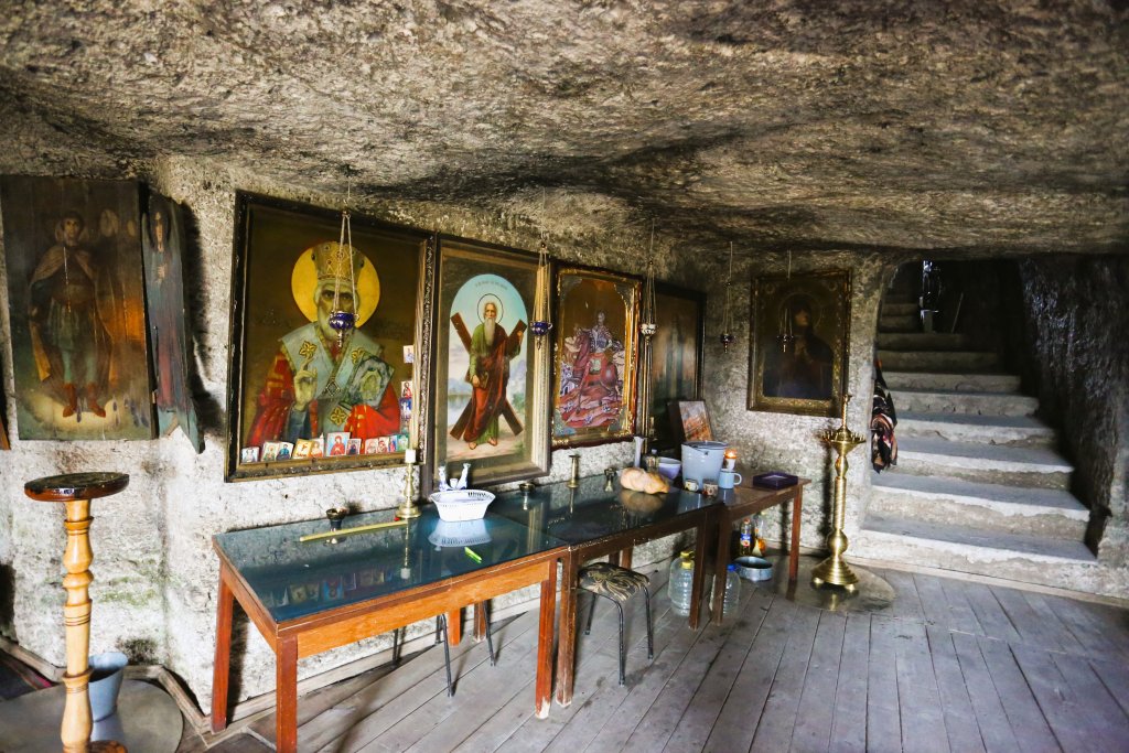 Tipova Cave Monastery consists of three chambers, with the oldest, the "Elevation of the Holy Cross" cave church, thought to date from the 11th century.