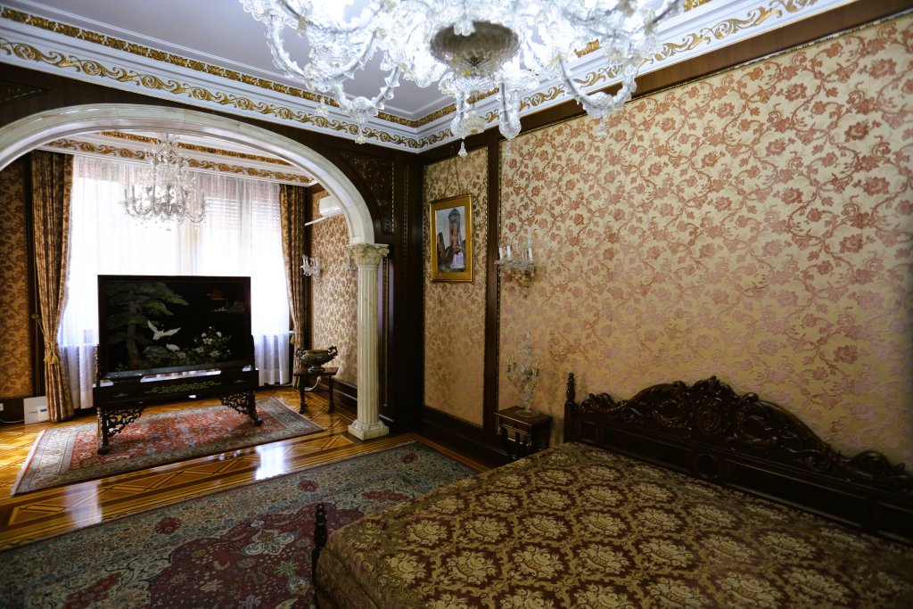 One of the 150 rooms at Bucharest’s Spring Palace, once home of Nicolae Ceaușescu and his family.