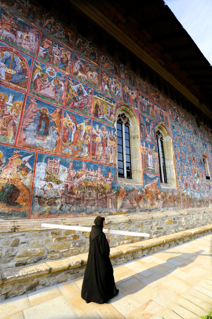 The sound of "toaca" (wood beaten against wood) is used to call the nuns to pray at Moldovița Monastery.