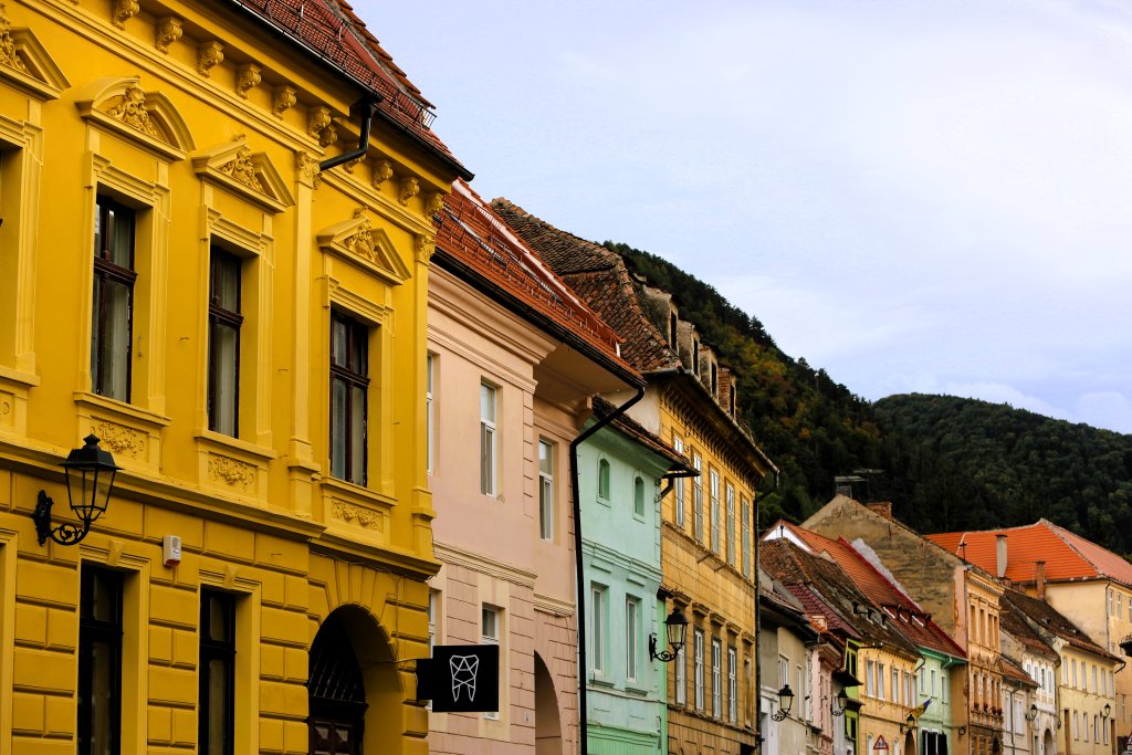 The streets of Brașov old town are lined with many fine examples of Gothic, Baroque, and Renaissance architecture.