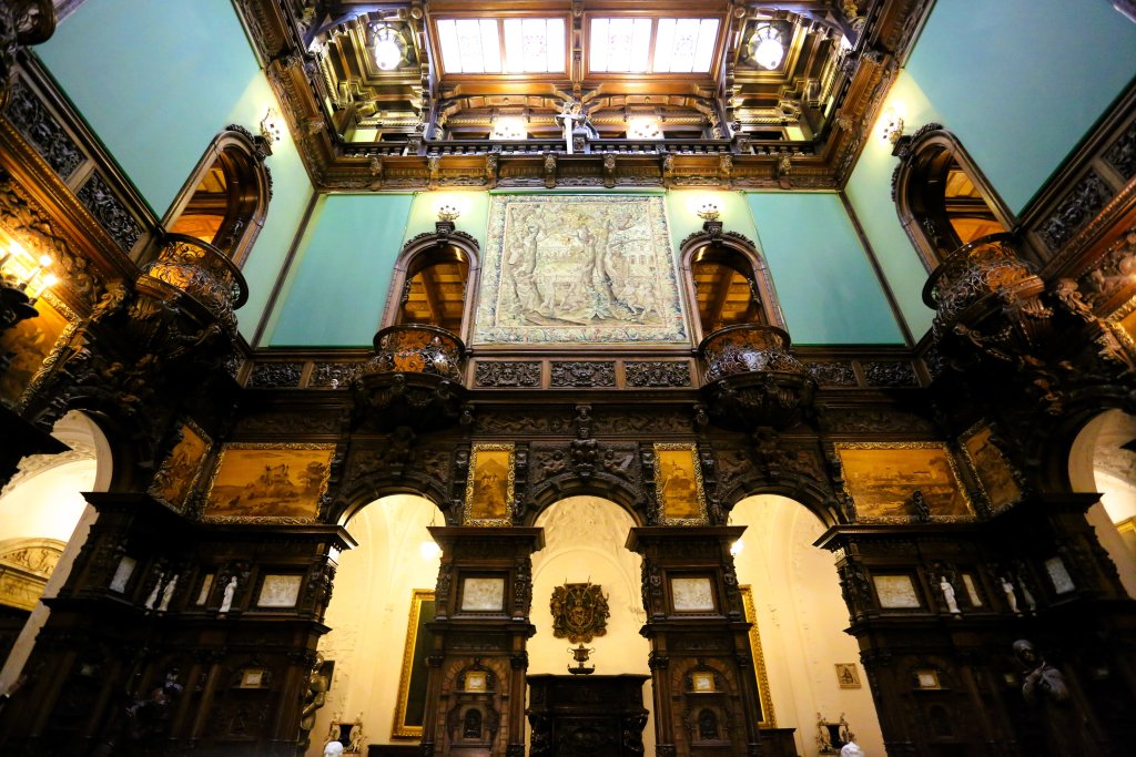 Peles Castle has 160 rooms, including the Honorary Hallway, Arms Room, and Oriental Room.