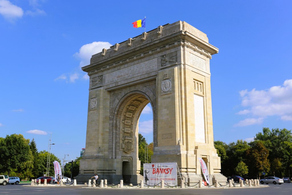Built in 1921-1922, the Triumphal Arch was constructed in the northern part of Bucharest to commemorate Romania's victory during WWI.