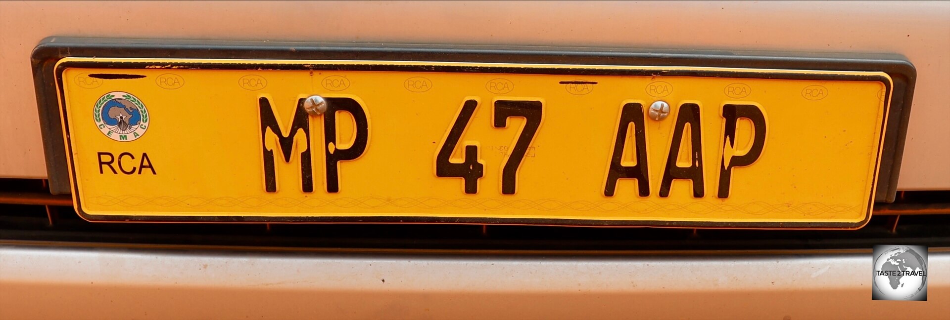 A Central African Republic car license plate.