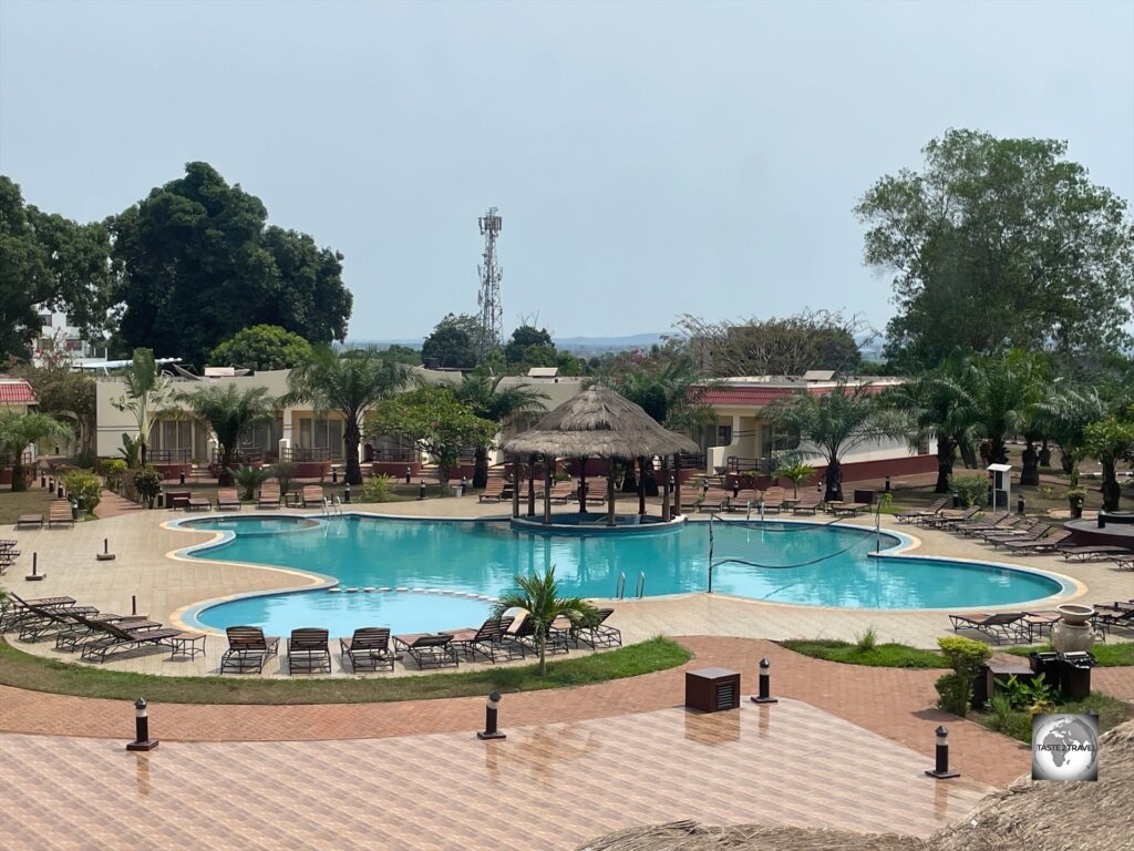 A view of the swimming pool at the Ledger Plaza Bangui.