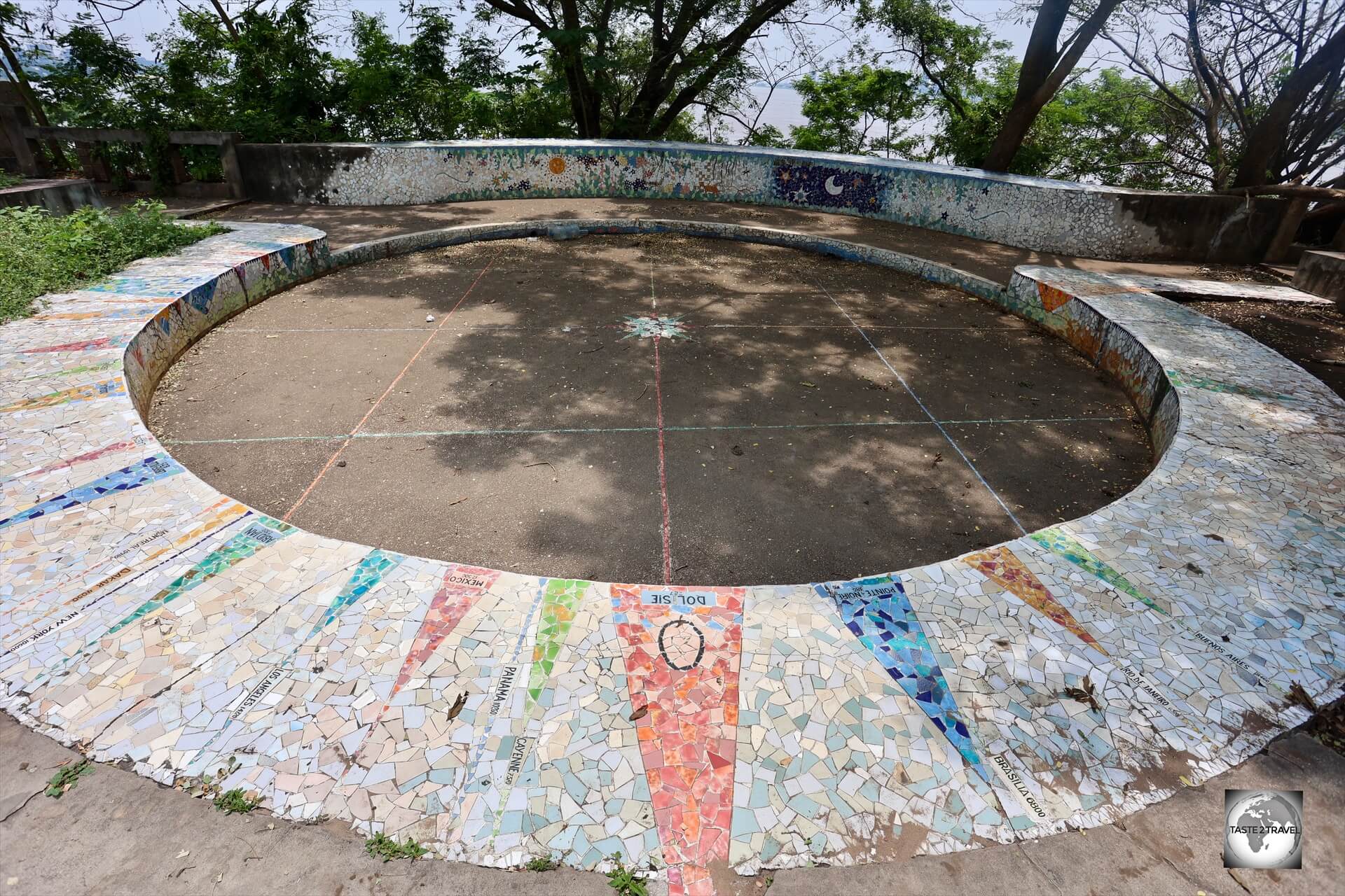"Kilometre Zero" in Brazzaville is the symbolic point from which for all road distances within the country are measured.