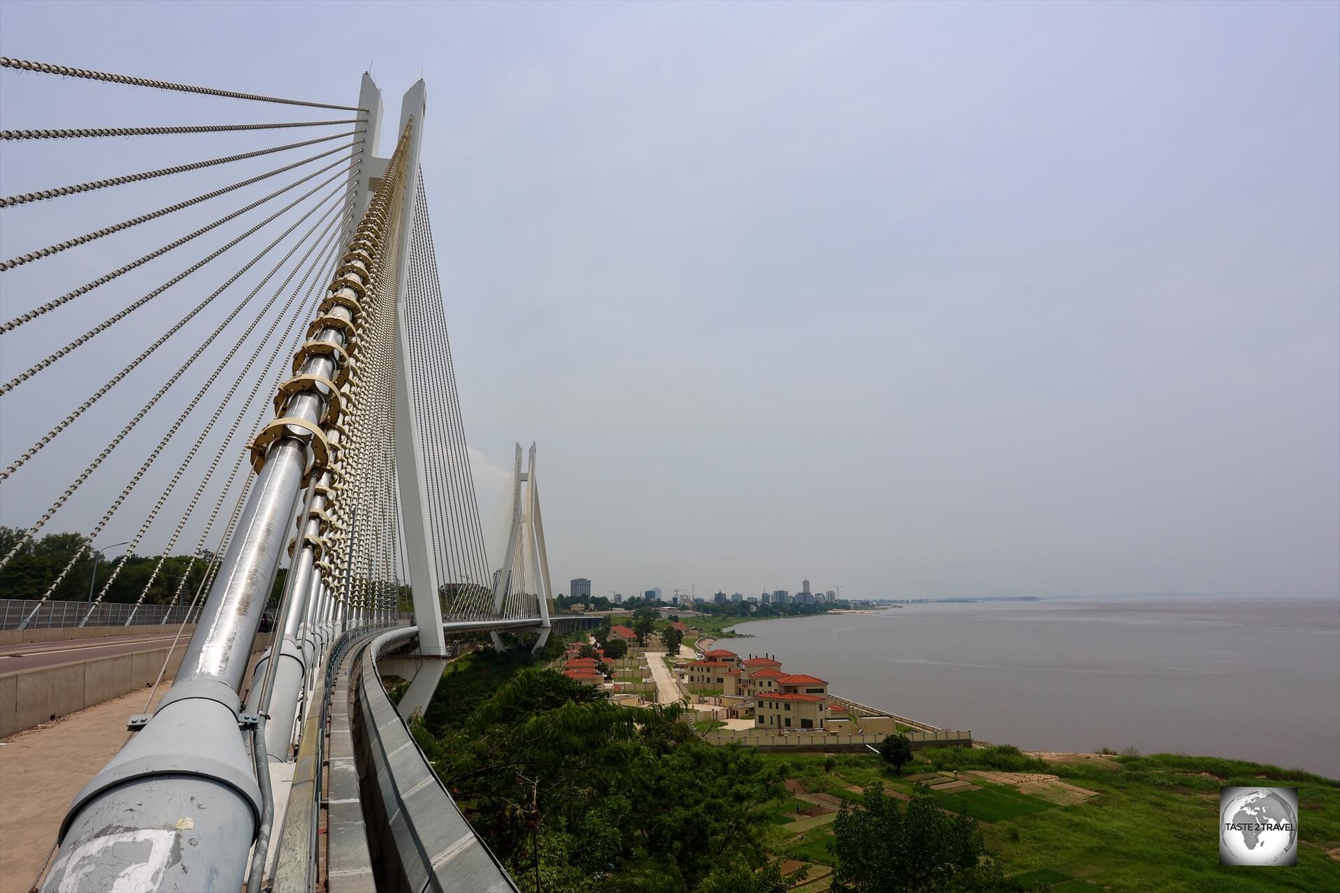Located on the Corniche, the "15th of August" bridge, is a suspension bridge that commemorates the country's independence from France on August 15, 1960.