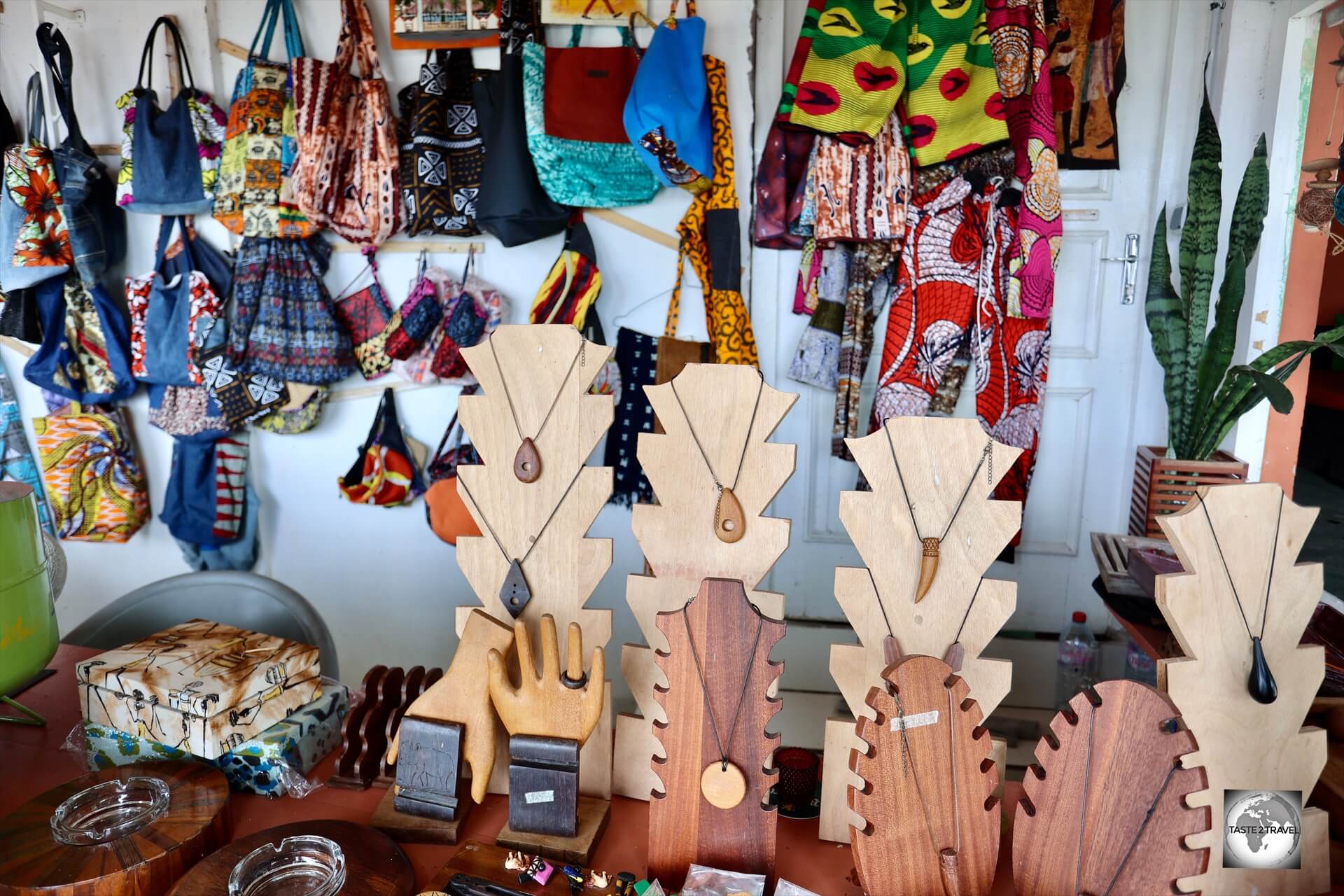 The gift shop at the Bar Restaurant Les Rapides.