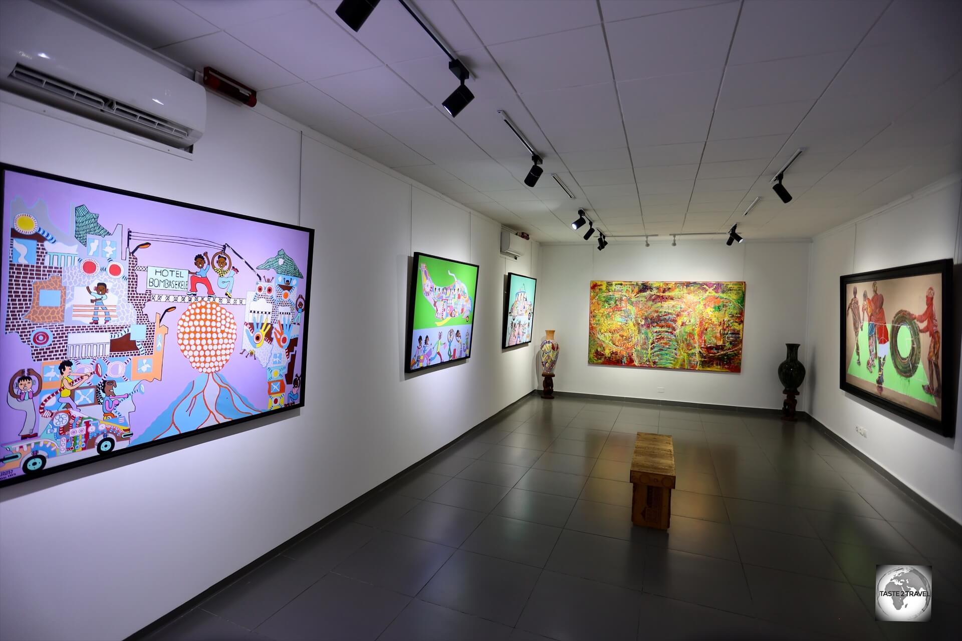 The Brazza-Art-Galerie features several galleries where the works of contemporary Congolese artists are exhibited.
