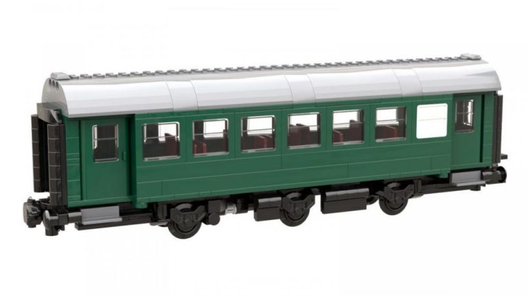 Przebudowany wagon 2. klasy 8W z klocków kompatybilnych z LEGO