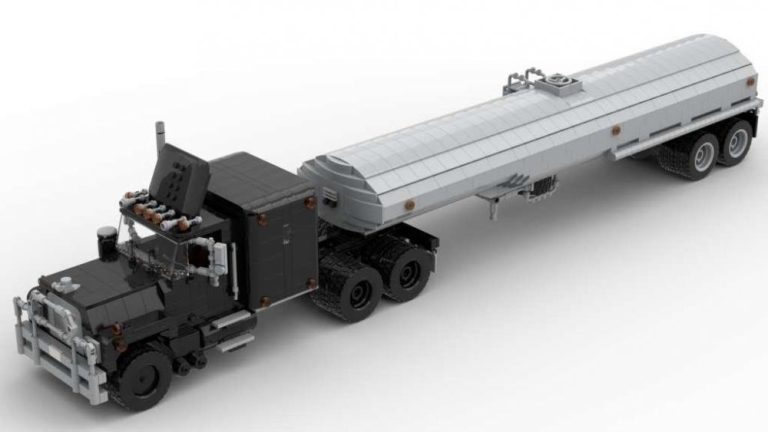 Czarna ciężarówka Mack inspirowana filmem Konwój | alternatywa LEGO