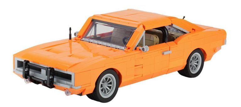 Pomarańczowy muscle car 1969 z klocków kompatybilnych z LEGO