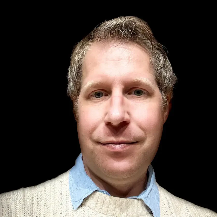 Hokus Pokus, Alfons Åberg – barnteater med riktig trollkarl på Teater Bristol i Sundbyberg 11 Johan Asplund på scen i Hokus Pokus, Alfons Åberg på Teater Bristol i Sundbyberg