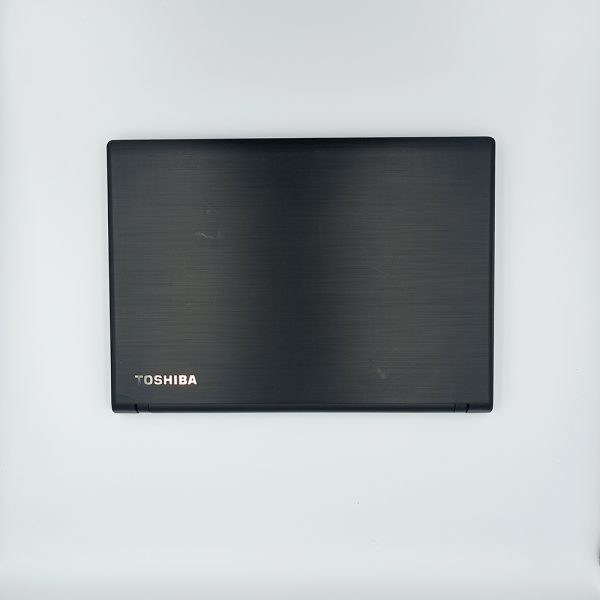 Toshiba Satellite PRO R40-C - Image 2