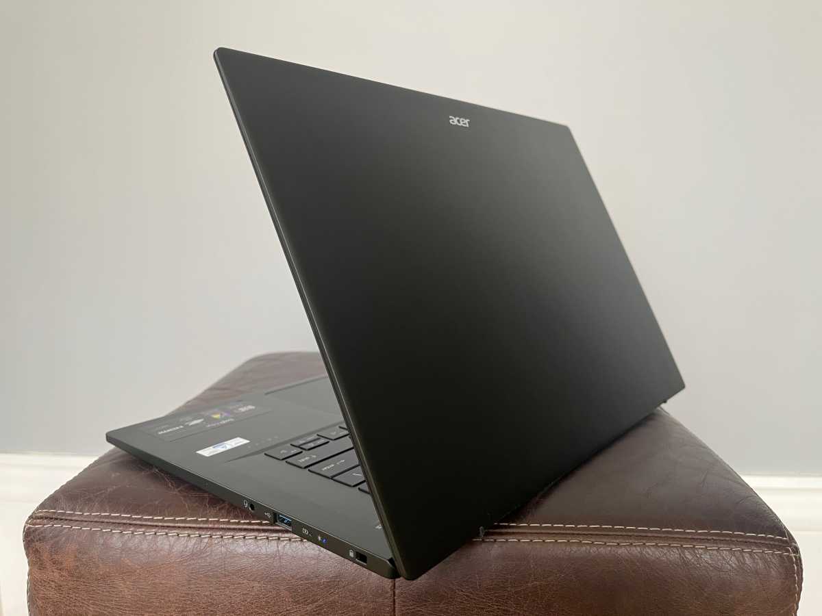 Acer Swift Edge lid