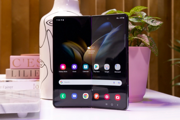 Samsung Galaxy Z Fold 4.