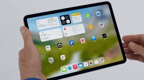 11 Upcoming iOS 17 Features Apple Copied from Android