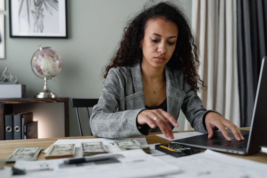 Selecting the Right Payroll Software: 5 Tips for Growing UK-Based Businesses