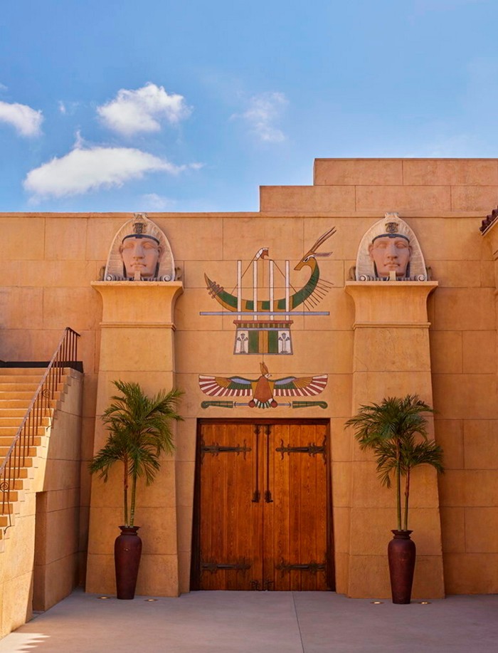 The courtyard of a building built in an ancient Egyptian style