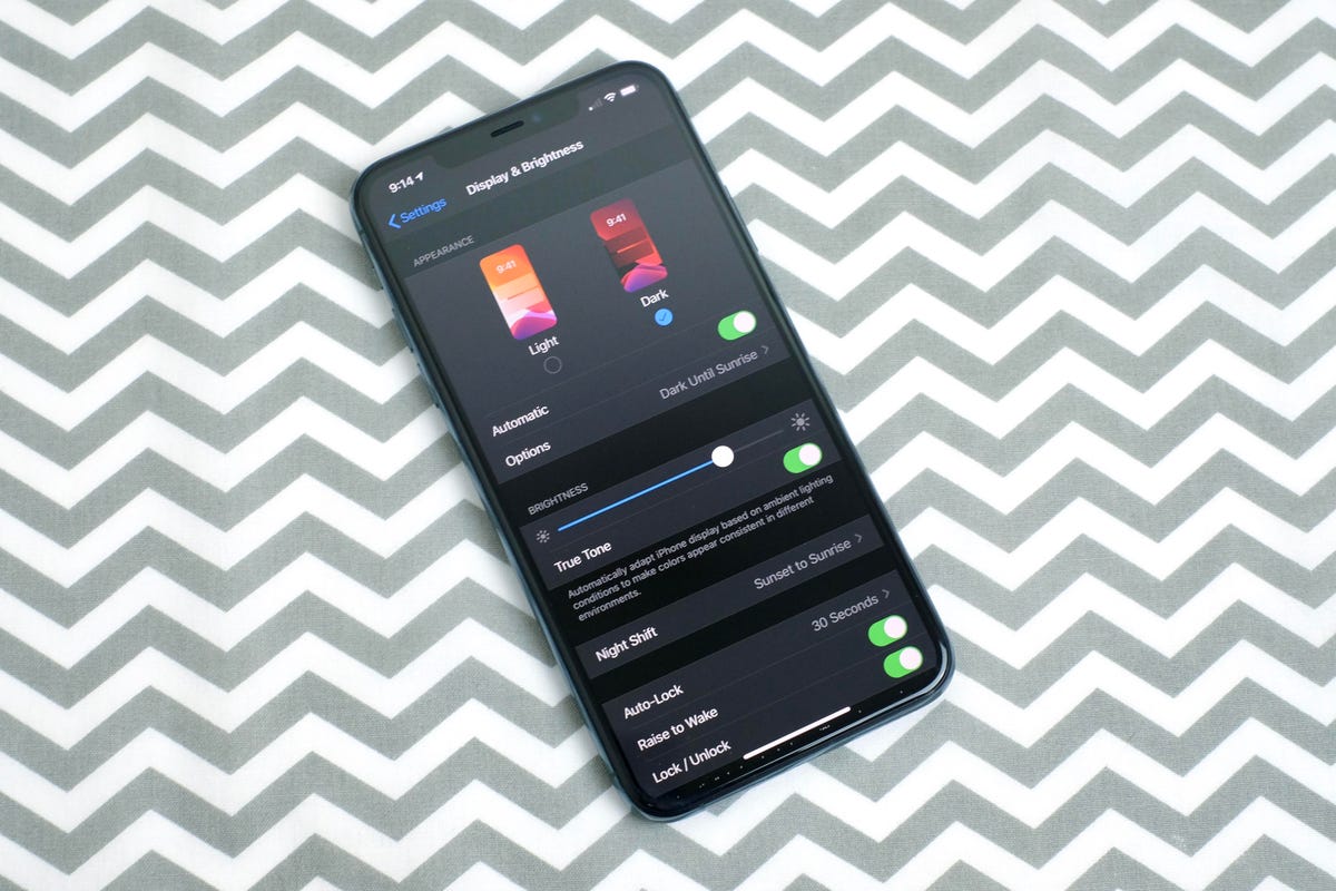 Dark Mode on an iPhone 11