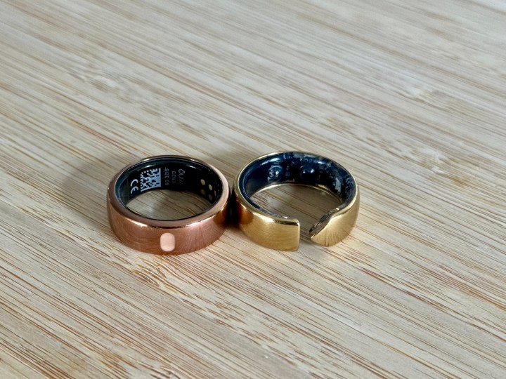Oura Ring (left) and Movano Evie Ring.