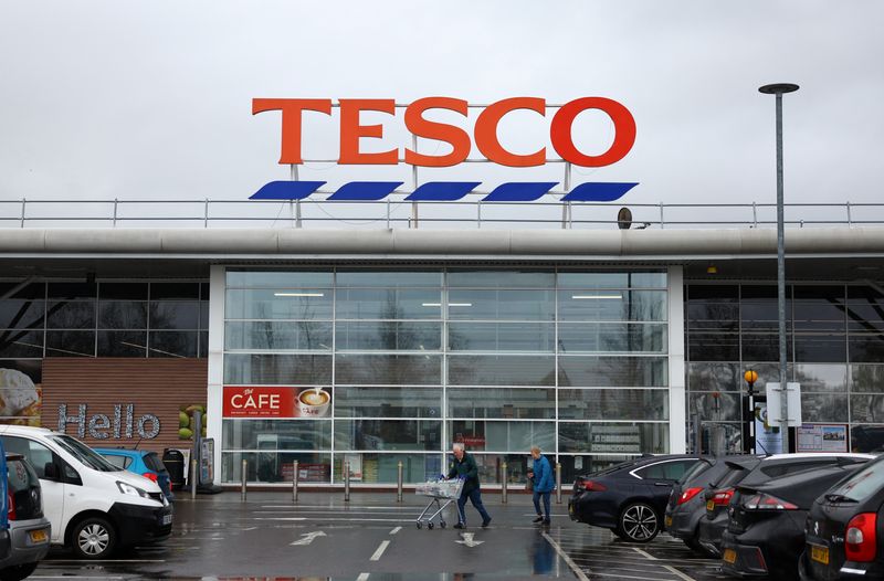Tesco loses appeal in Lidl yellow circle branding case