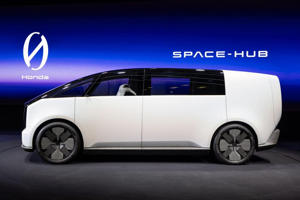 honda saloon and spacehub concepts