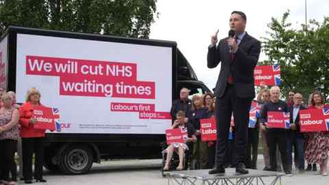 Wes Streeting campaigns in Worcester