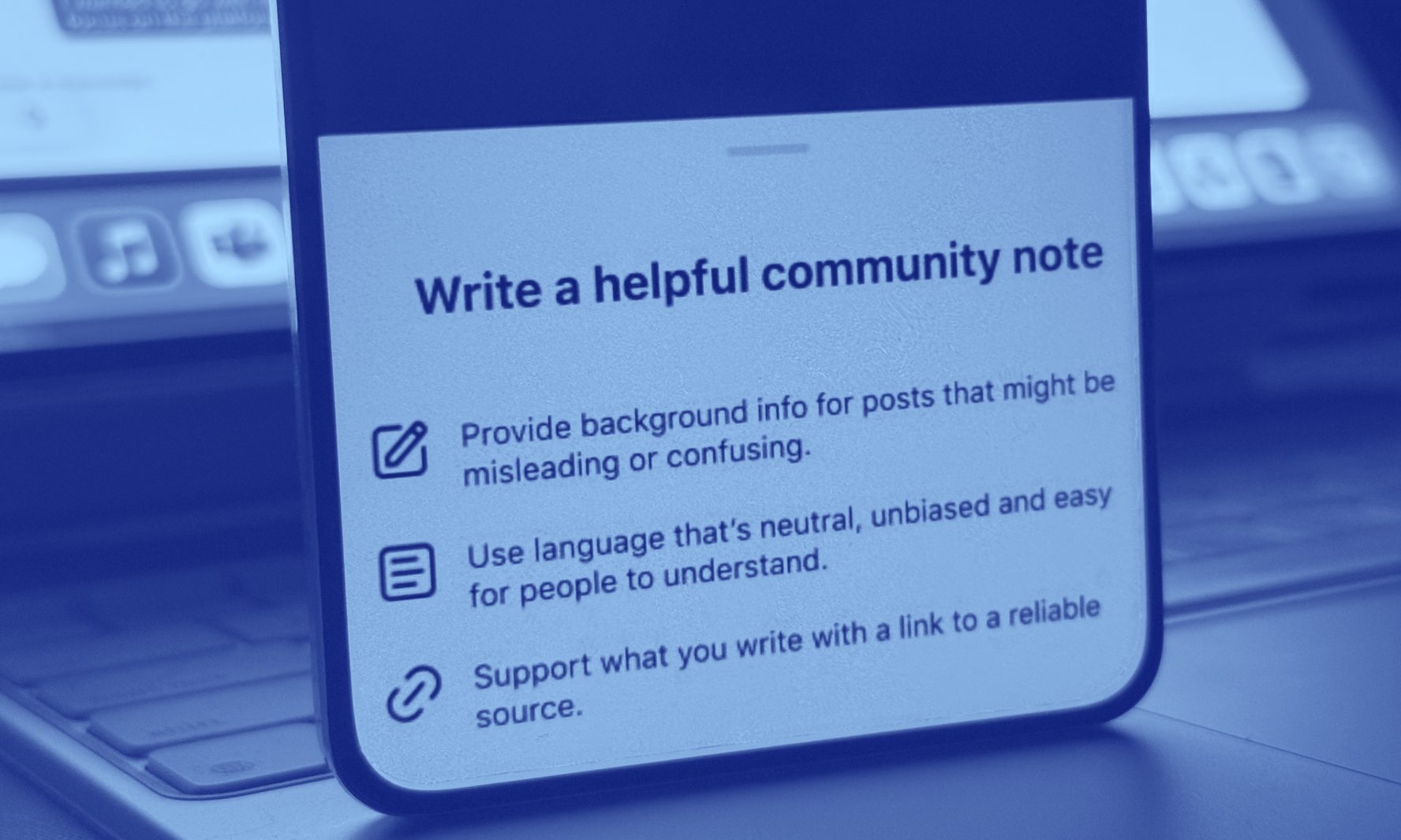 Meta community note system on mobile