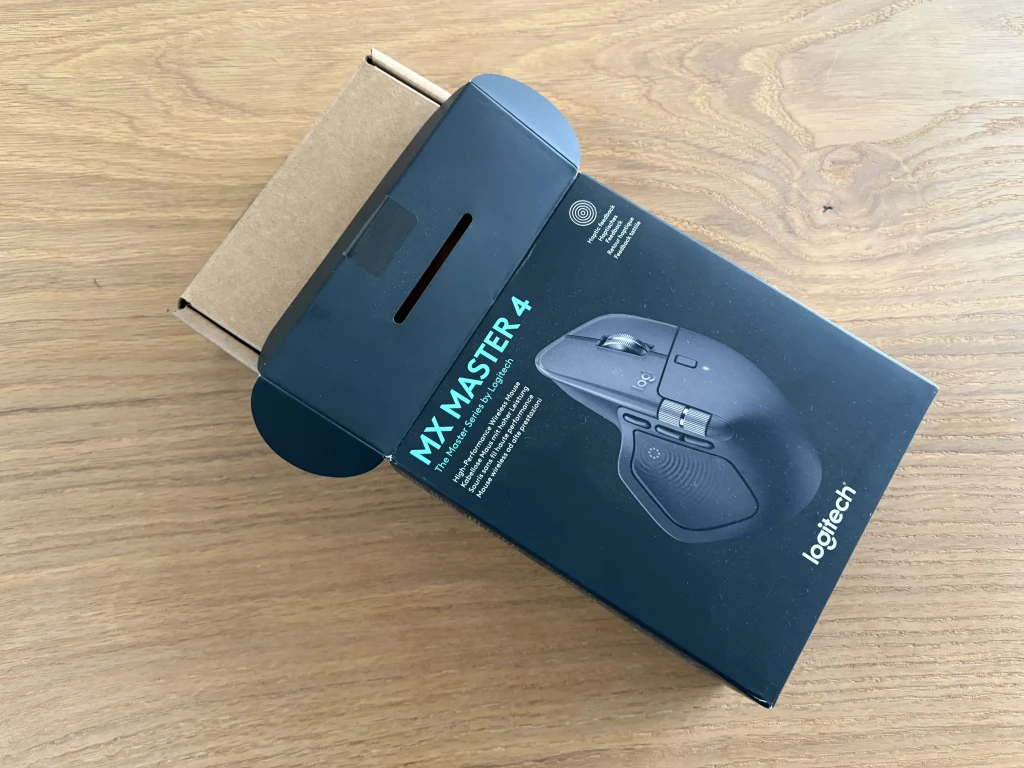 Test: Logitech MX Master 4 15 Logitech MX Master 4 åbnet