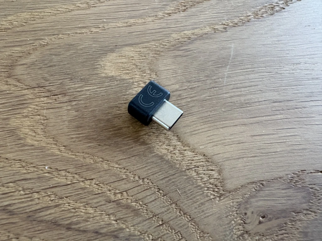 Test: Logitech MX Master 4 11 Logitech MX Master 4 modtager dongle