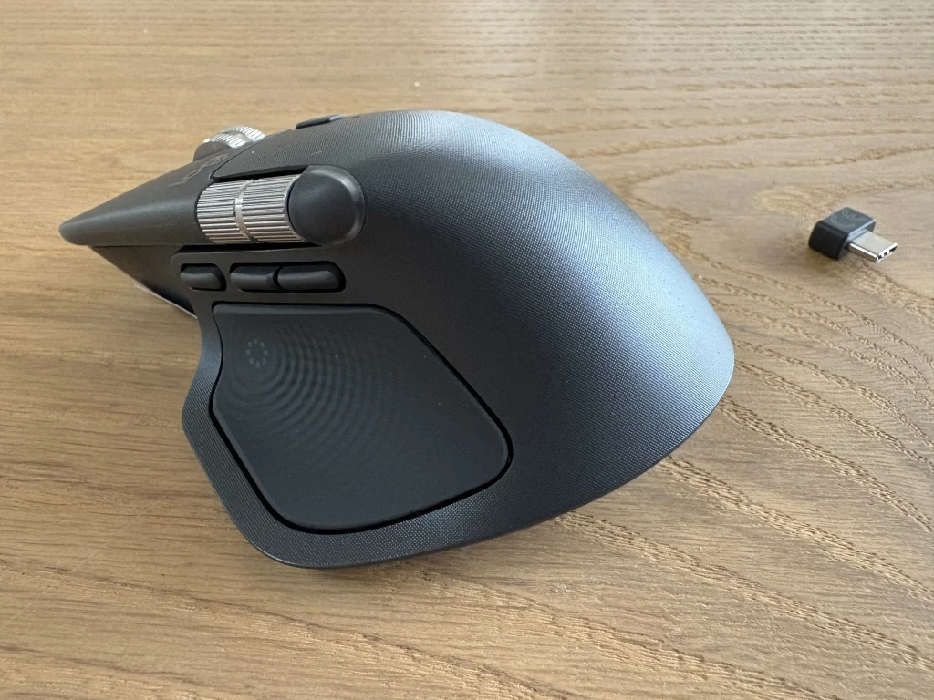 Test: Logitech MX Master 4 7 Logitech MX Master 4 håndflade