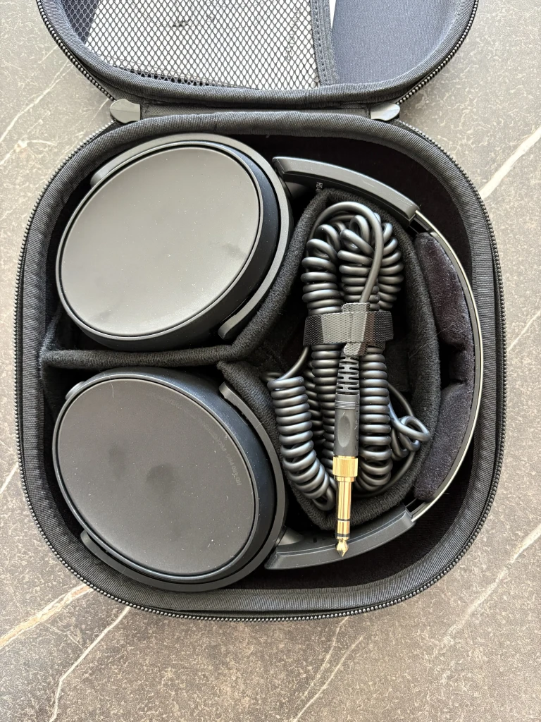 Sennheiser HD 480 PRO Plus anmeldelse: Lukket studiehovedtelefon med seriøs kontrol 3 IMG_8584