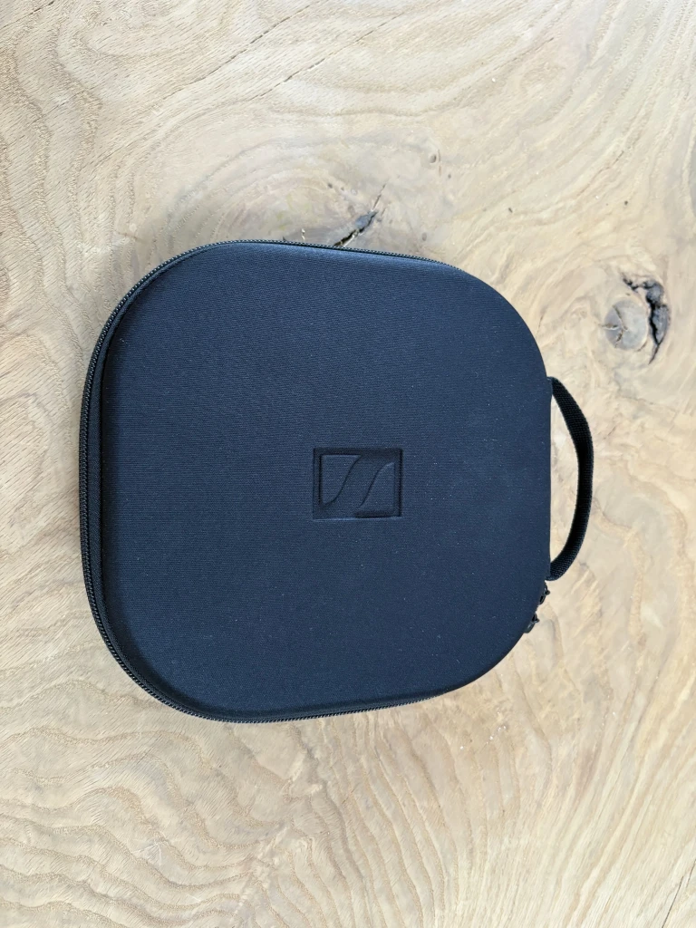 Sennheiser HD 480 PRO Plus anmeldelse: Lukket studiehovedtelefon med seriøs kontrol 2 IMG_8967