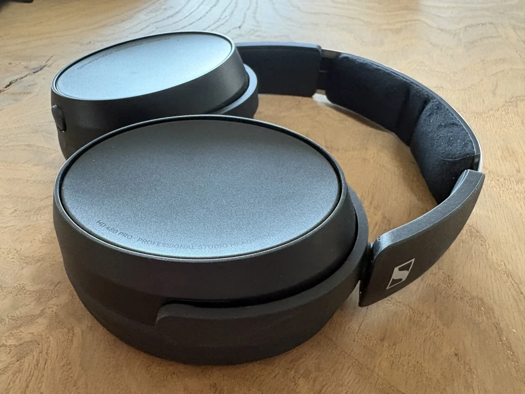 Sennheiser HD 480 PRO Plus anmeldelse: Lukket studiehovedtelefon med seriøs kontrol 8 IMG_8973