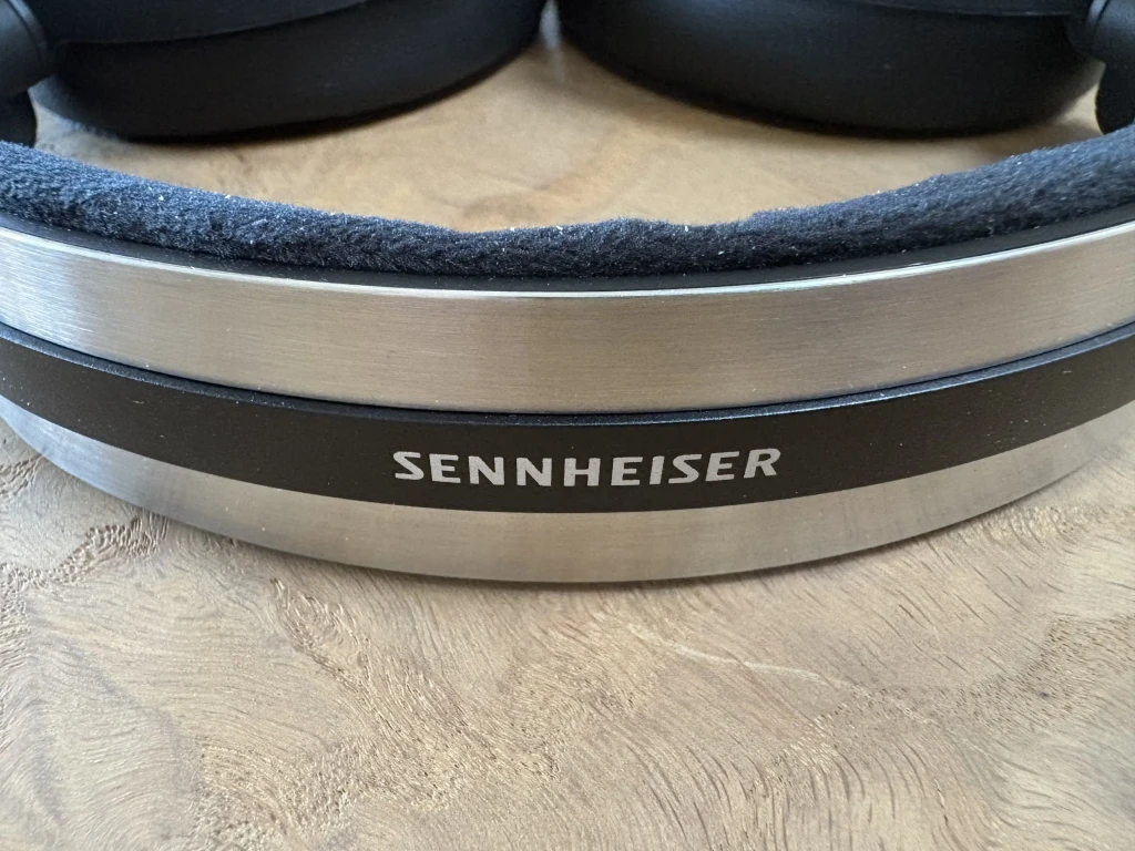 Sennheiser HD 480 PRO Plus anmeldelse: Lukket studiehovedtelefon med seriøs kontrol 10 IMG_8975