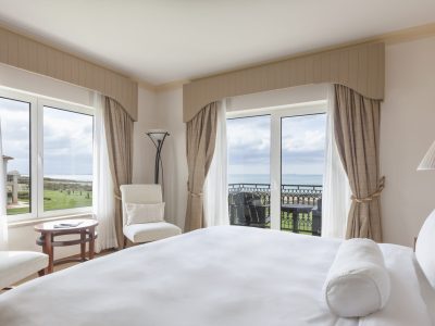 marriott-praia-del-rey_guestroom_pres_HR_43