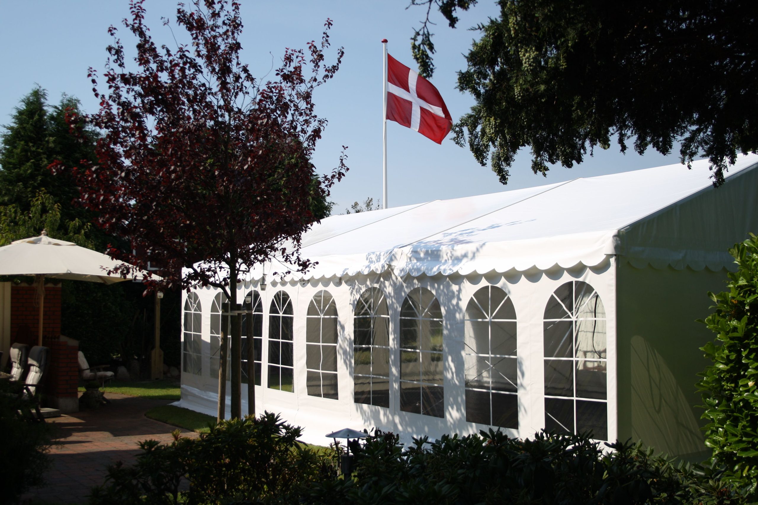 Reservér festtelt – teltihaven.dk