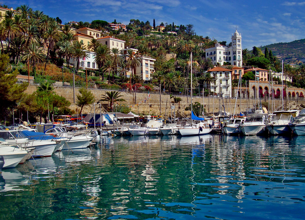 Bordighera harbour and the Villa Garnier