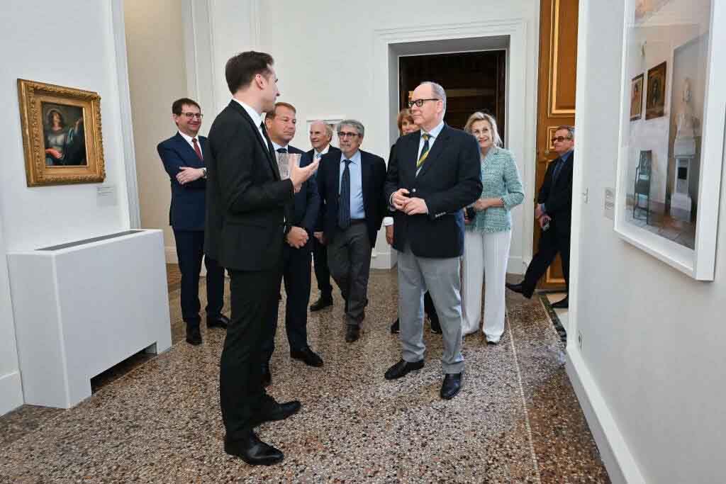 Il Principe Alberto all'inaugurazione della mostra