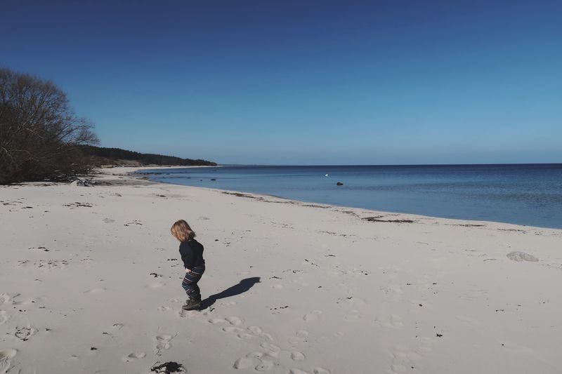 Promenad vid havet i Vitemölle, Österlen