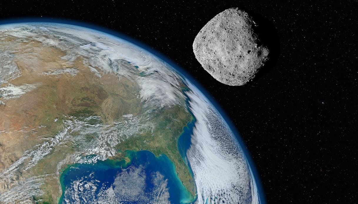 Un asteroide minaccia la Terra: qual è il rischio di collisione e quando può succedere