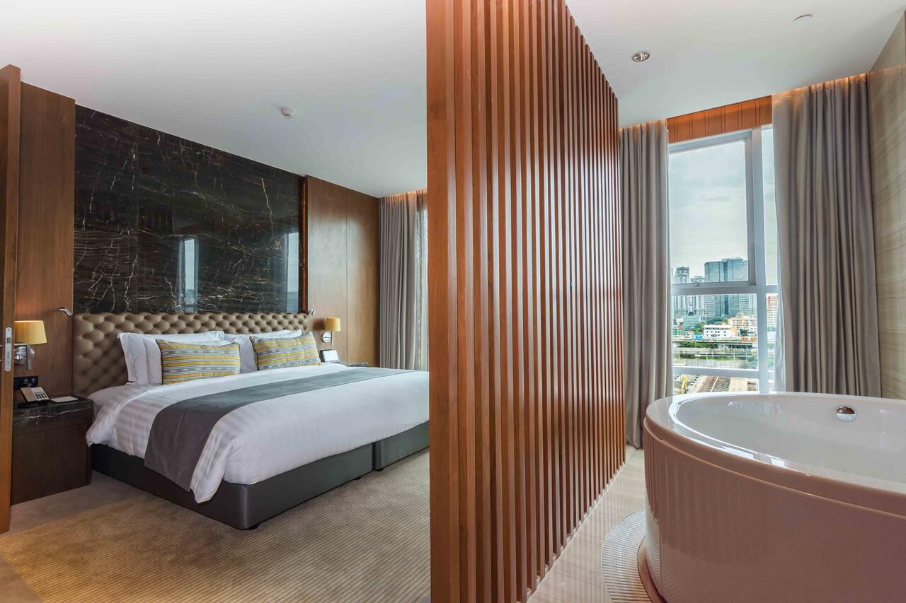 ASQ Hotel Thailand over 60000 THB