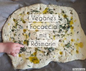 Veganes Focaccia mit frischem Rosmarin