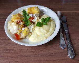 Veganer Kartoffelauflauf mit Kartoffelbrei