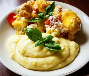 Veganer Blumenkohlauflauf mit Kartoffelbrei