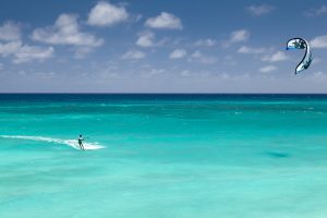 Kitesurfen hält fit auf Martinique