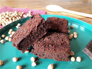 Unsere veganen Schokoladen-Brownies sind zudem glutenfrei, zuckerfrei und extrem lecker